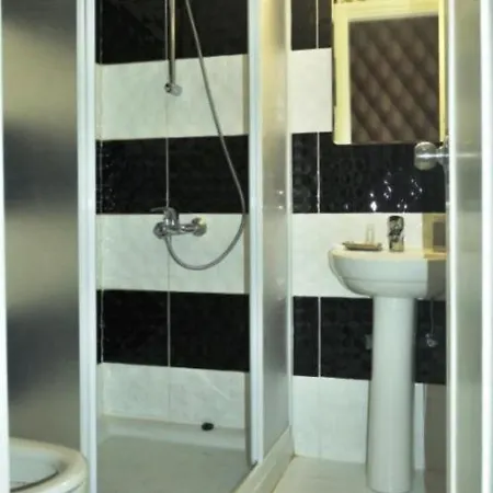 Vergi Hotel 2*