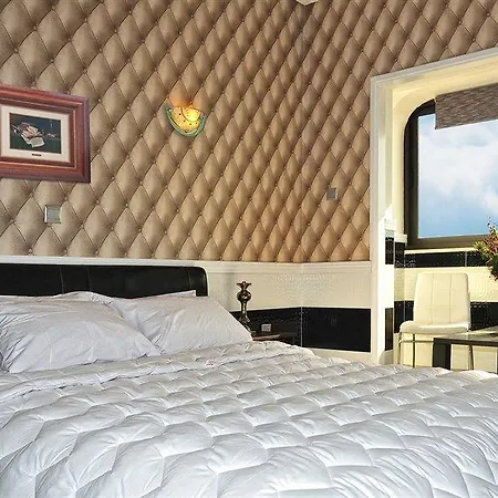 Hotel Vergi 2*